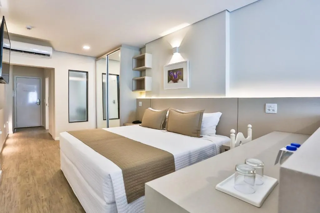 Deluxe Suite with Sea View